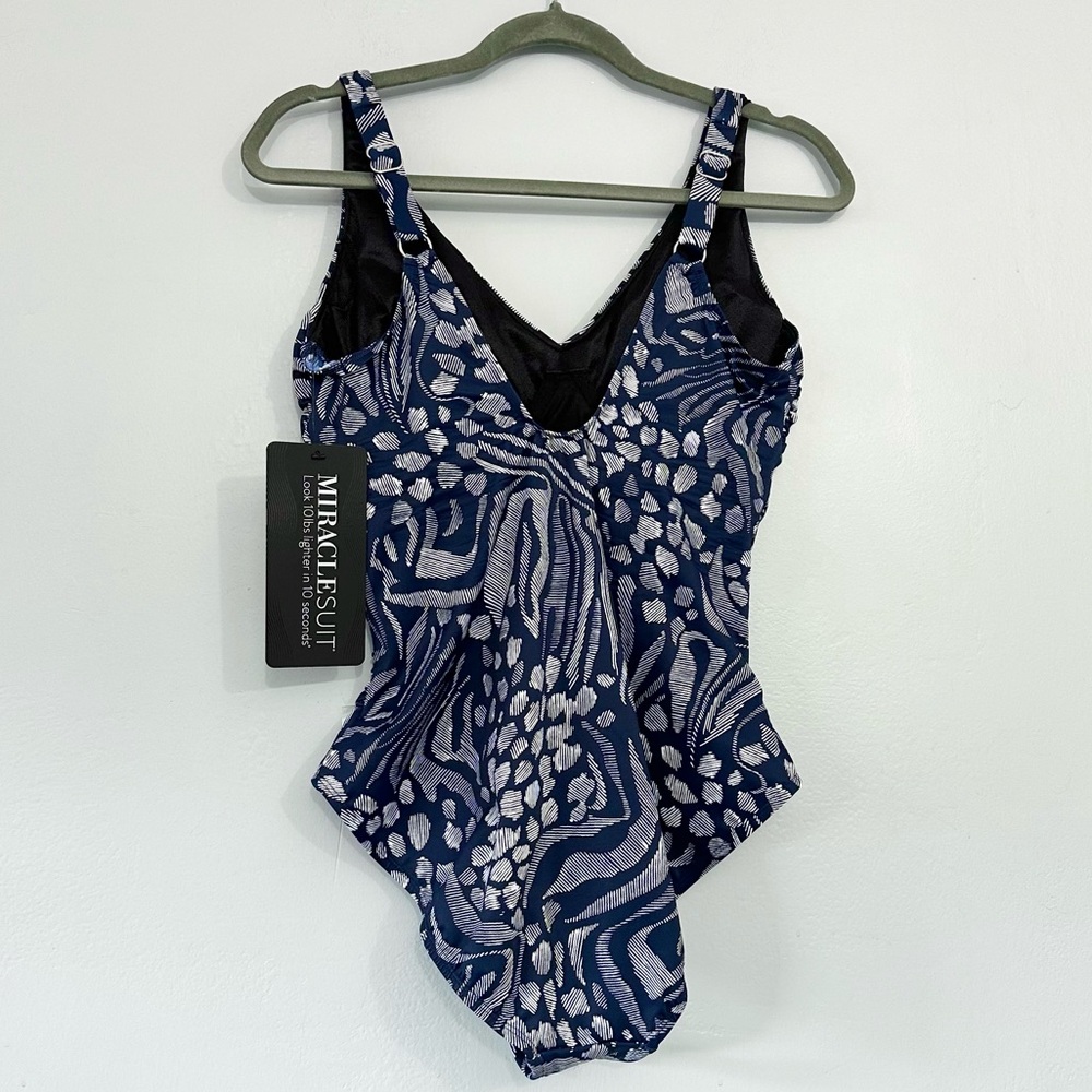 MIRACLESUIT NWT Navy Blue & White Blockbuster One Piece Underwire V-neck - Picture 4 of 16